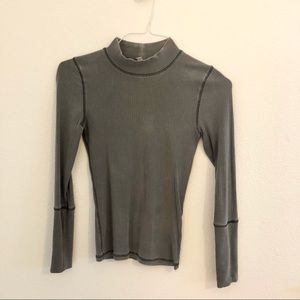 FREE PEOPLE | Mock Neck long sleeve